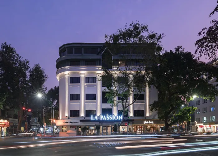 Mon Regency Hotel
