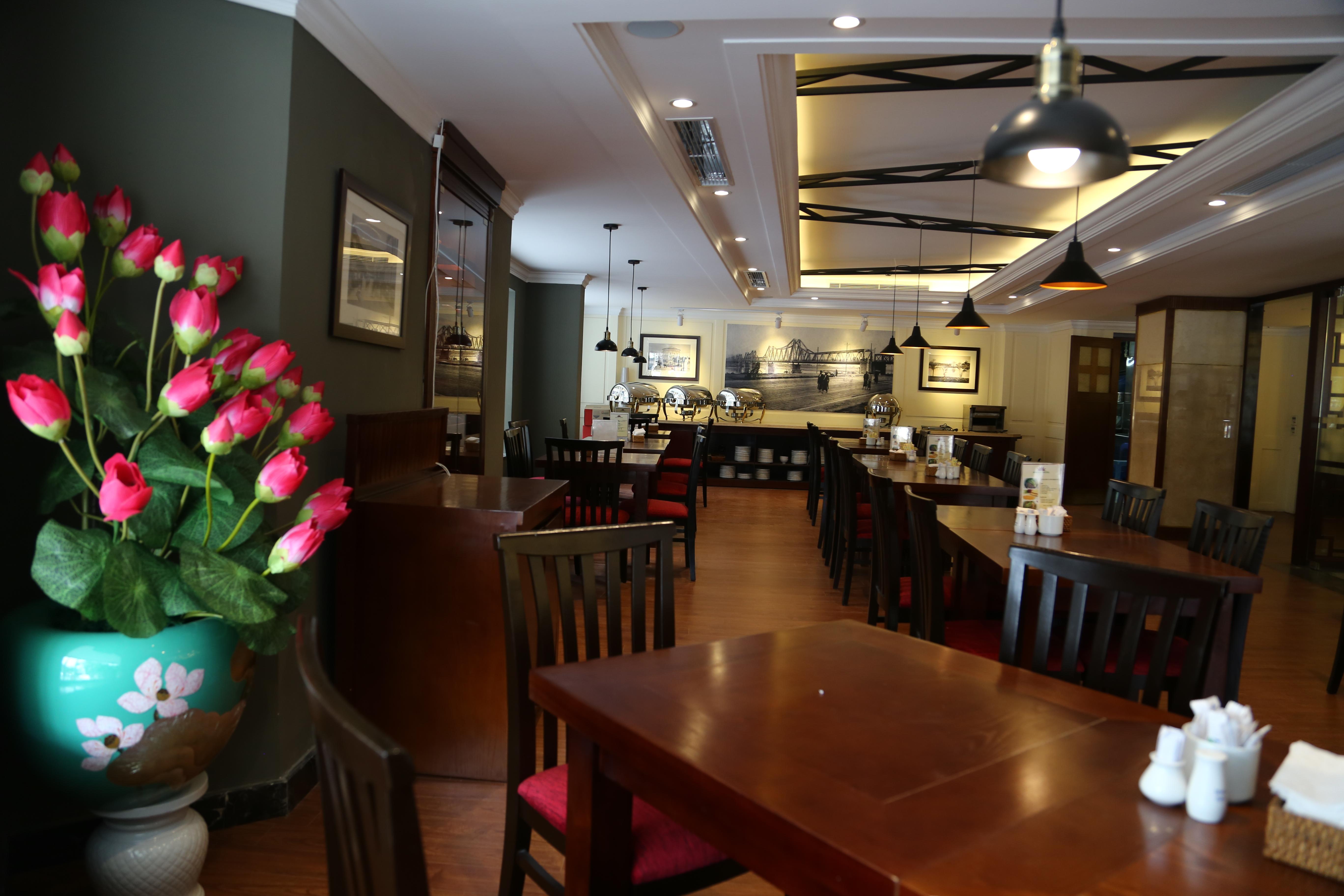 Mon Regency 4* Hanoi